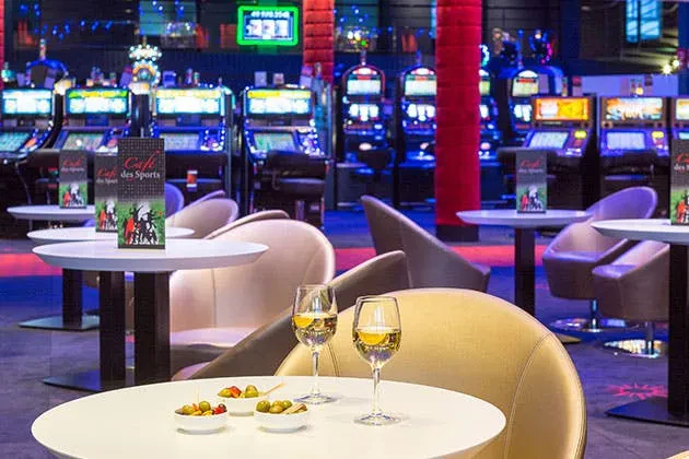 Le bar présent au casino de Biarritz


